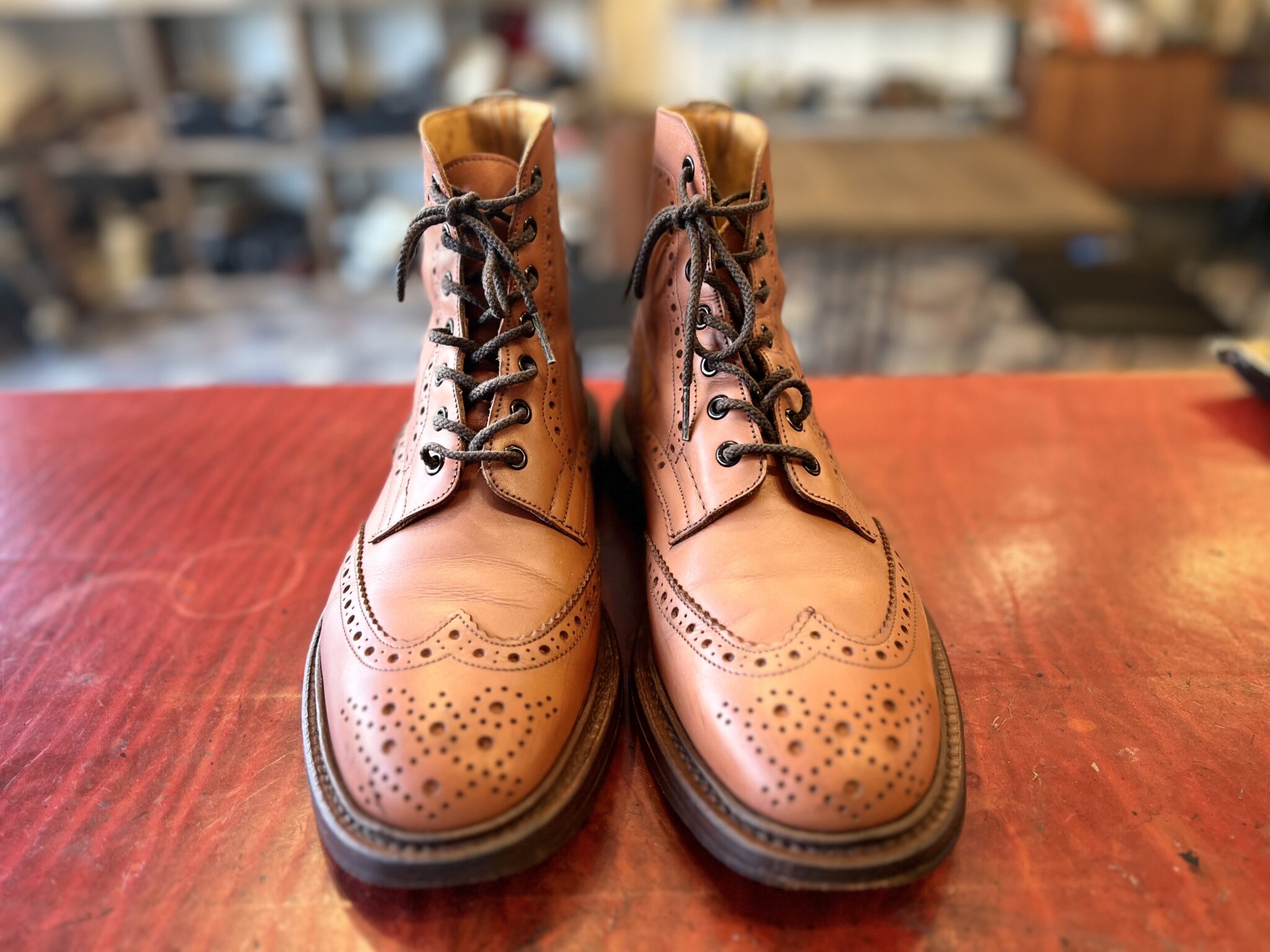 Tricker's m2508 【ｿｰﾙﾁｪﾝｼﾞ】 shoes repair 東京 - オールソール,靴